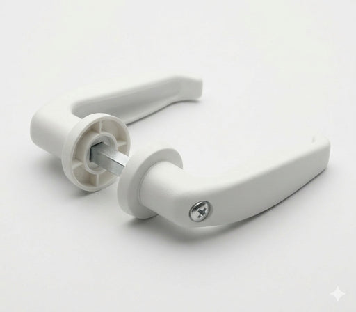 Vista lateral de la manilla blanca para casa móvil mostrando el tornillo de fijación y la base de montaje.